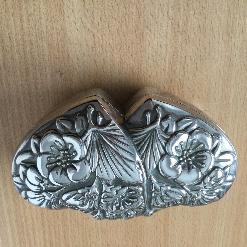 Vintage 1994 International silver company silver plated trinket jewelry box